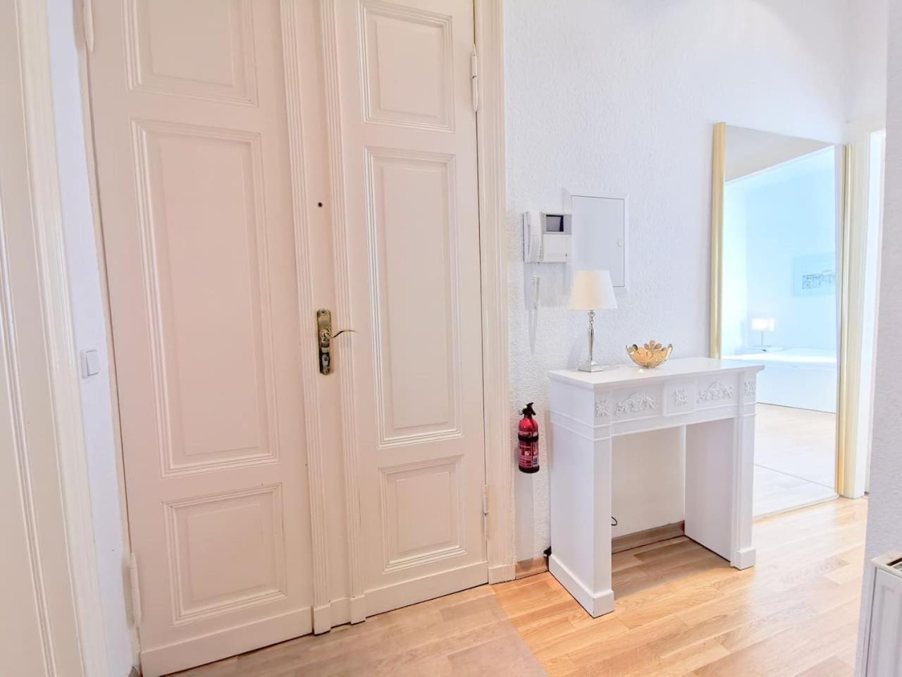 New - Charmante In Mitte-schlegelstrasse Appartement
